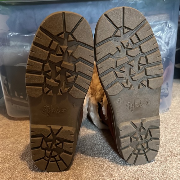 NIB Style & Co Genuine Suede snow boots - Picture 2 of 5